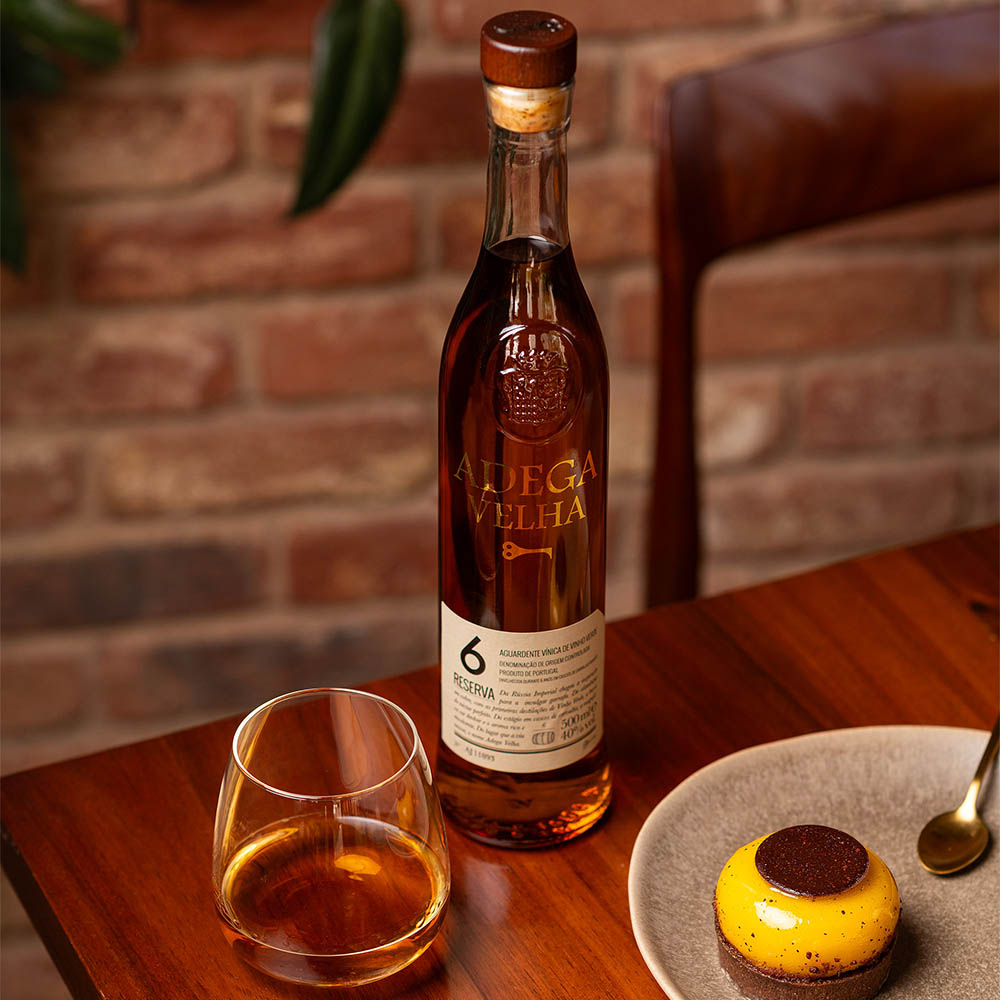Adega Velha Reserva 6 Anos 50cl image number null